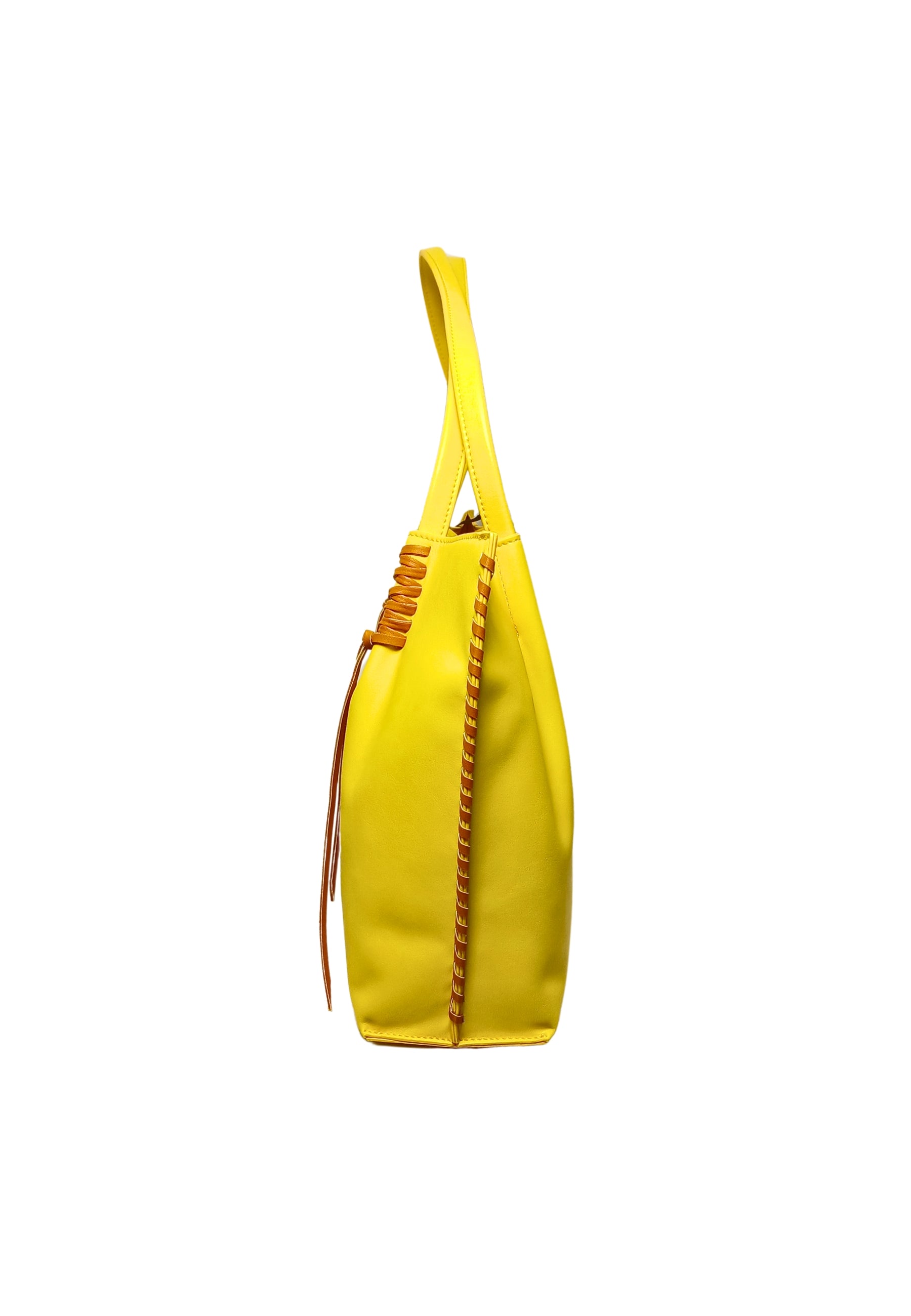 Borsa Donna Baldinini Trend 10_Pistoia-Borsa a mano. Chiusura con bottone magnetico. Dettagli oro. Logo frontale. Scomparti interni.