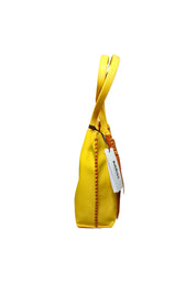 Borsa Donna Baldinini Trend 10_Pistoia-Borsa a mano. Chiusura con bottone magnetico. Dettagli oro. Logo frontale. Scomparti interni.