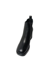 Scarpe Donna Fabbrica Dei Colli Stivaletto in pelle, con comode fasce elastiche laterali e tacco.