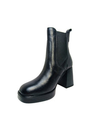 Scarpe Donna Fabbrica Dei Colli Stivaletto in pelle con fasce elastiche laterali e tacco.