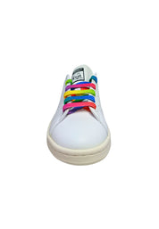 Scarpe Donna Adidas Stella McCarteney Sneakers Stan Smit in ecopelle con lacci colorati, doppio laccio bianco,  brand logo e suola in gomma.