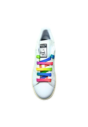 Scarpe Donna Adidas Stella McCarteney Sneakers Stan Smit in ecopelle con lacci colorati, doppio laccio bianco,  brand logo e suola in gomma.