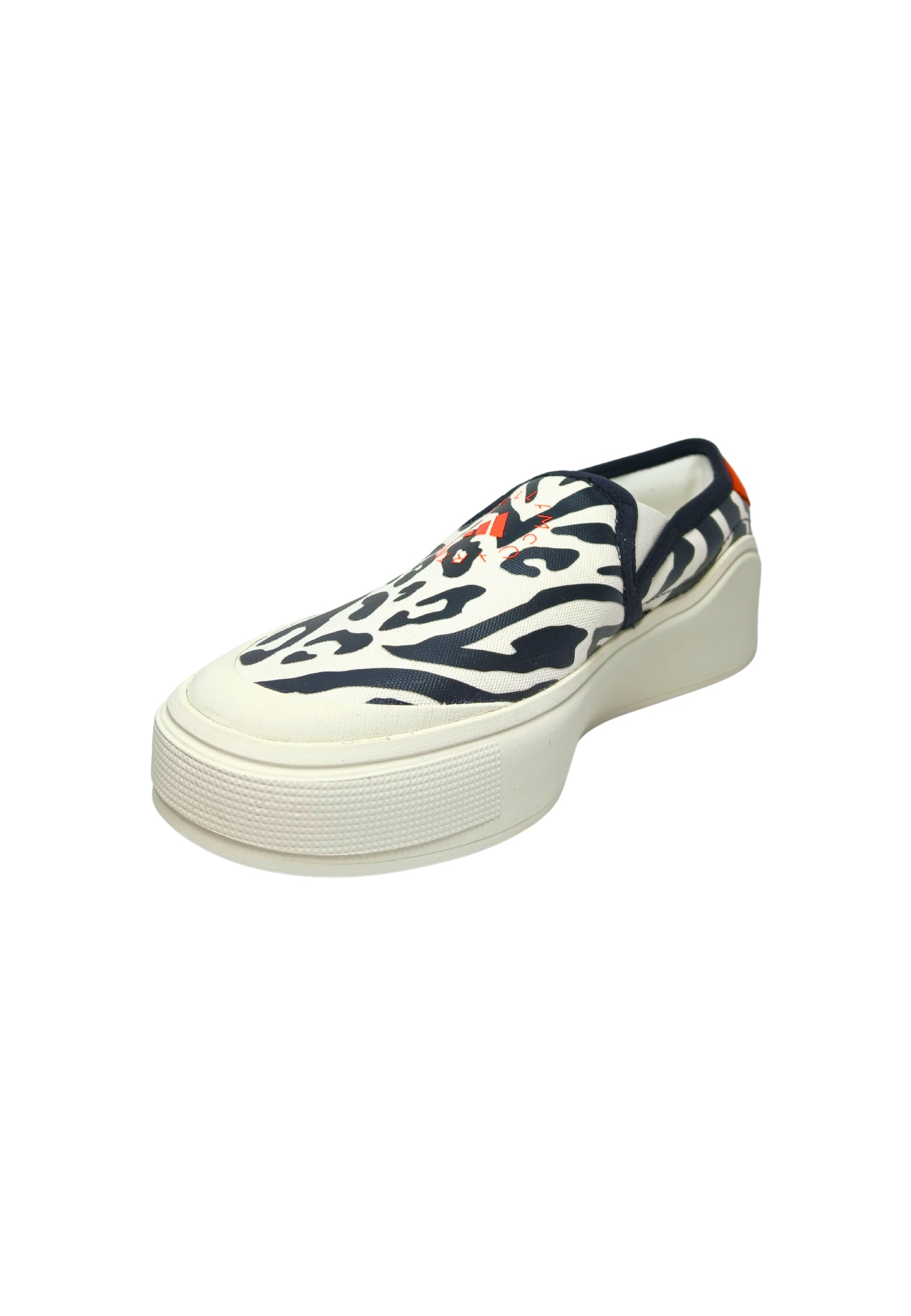 Scarpe Donna Adidas Stella McCarteney Sneakers Adidas St.McCartney basse con suola alta . Tomaia con disegno contrastante.