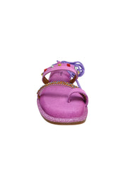 Scarpe Donna Tosca Blu Sandalo Hibiscus dalla forma semi quadrata, tomaia composta da trecce e fascette strassate e con micro borchie.